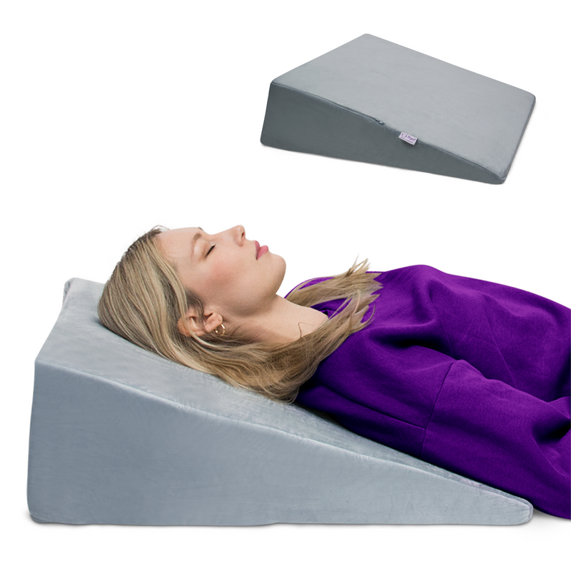 bed wedge pillow by byre